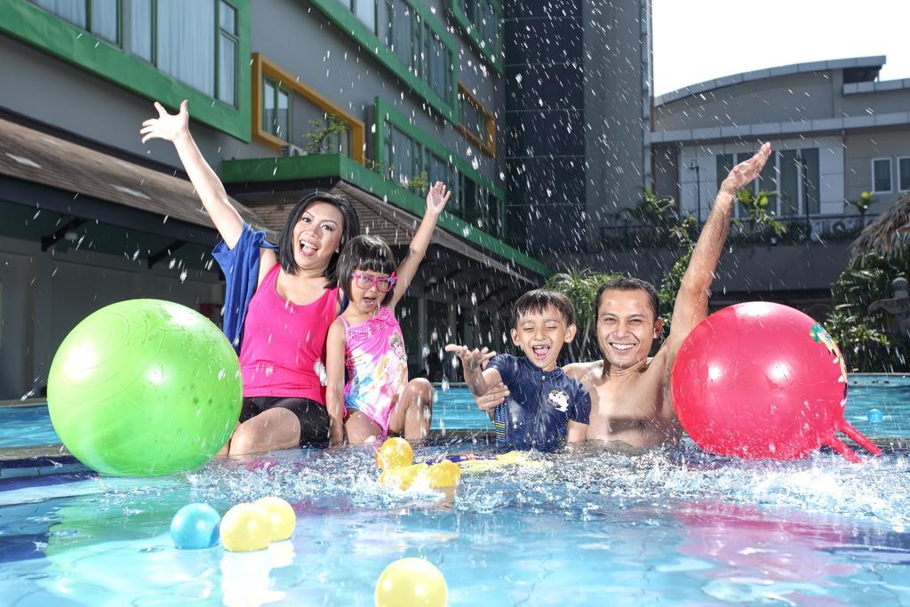 בנדונג Banana Inn By Kagum Hotels מראה חיצוני תמונה