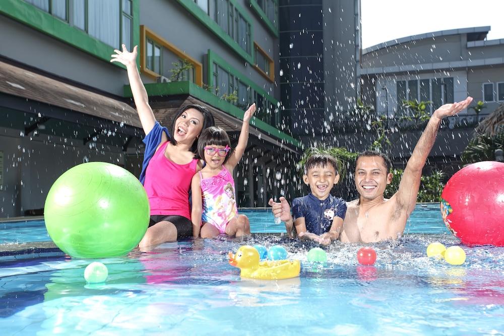 בנדונג Banana Inn By Kagum Hotels מראה חיצוני תמונה